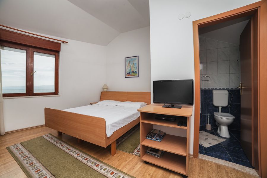 Studio bedroom view 2